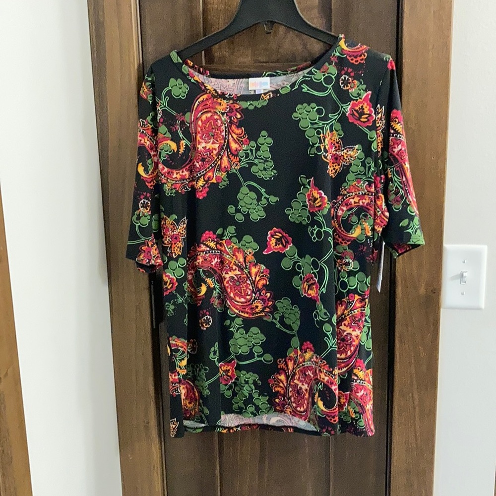 LuLaRoe 3XL Gigi Shirt